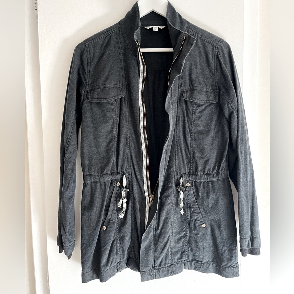 Light zipper jacket